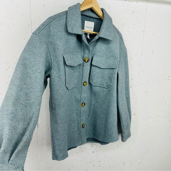 Avec Les Filles Women’s Small Blue Gray Boyfriend Button Down Shacket Jacket - Picture 4 of 11